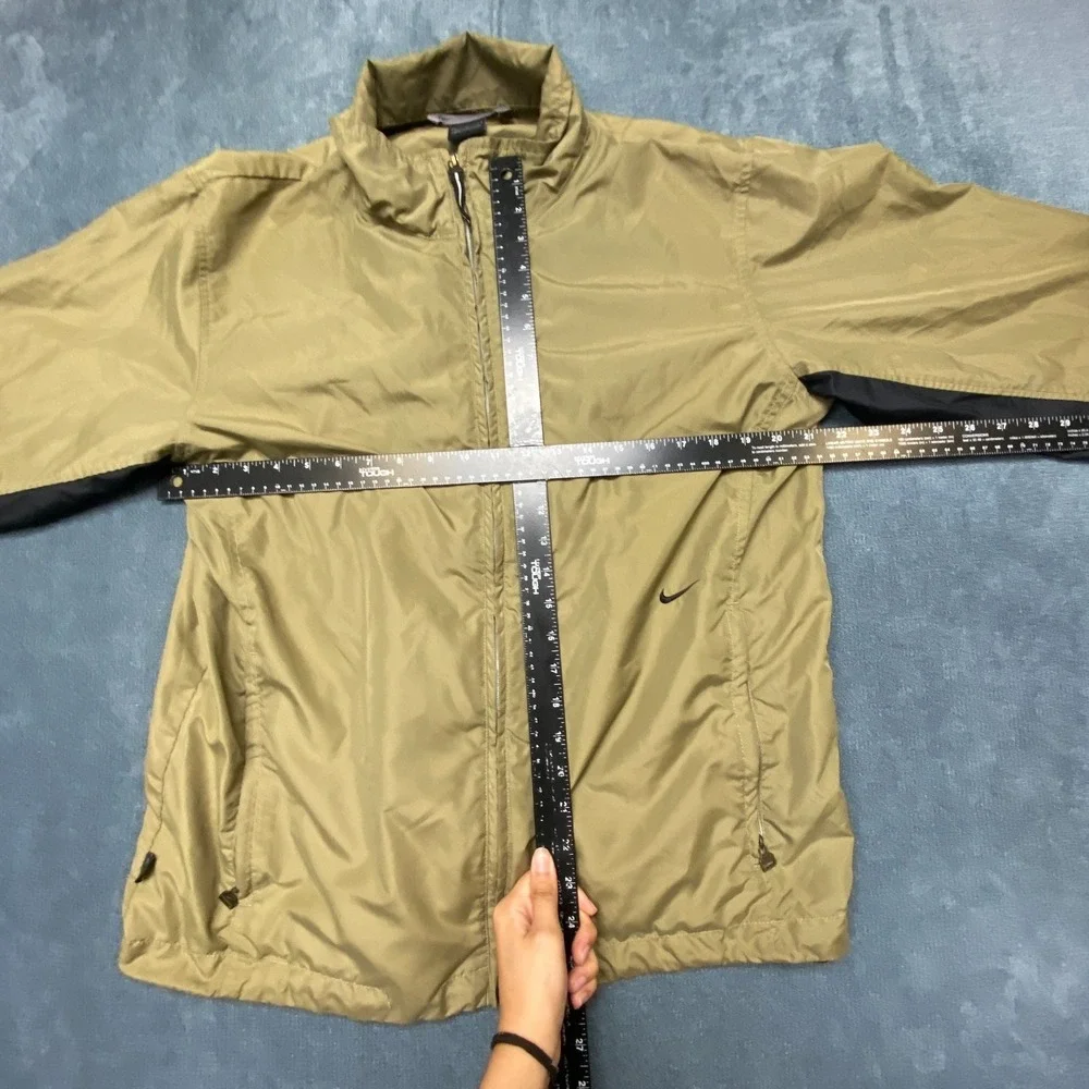 Nike Windbreaker Jacket Mens Medium Beige Athletic Sport Lightweight Full Zip
